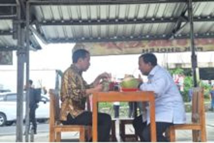 佐科已当面祝贺普拉博沃与吉布兰