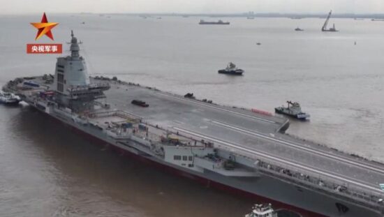 和平日报 | 福建艦側面全身照曝光 軍迷哄動登微博熱搜