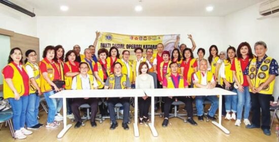 和平日报 | 华社活动：万隆七个狮子会合作举办慈善活动