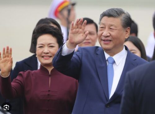 和平日报 | 习近平和夫人彭丽媛向美国林肯中学师生回赠新春贺卡