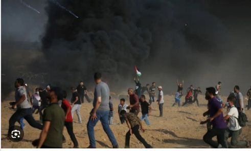 和平日报 | 加沙城救援物资领取点遭袭事件已致112人死亡