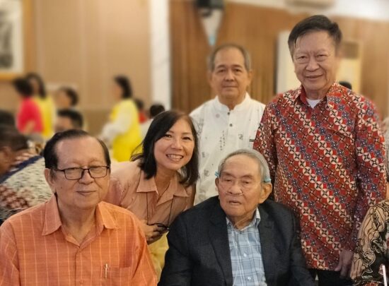 和平日报 | 华人精英：蕉风椰雨创勋业：黄惠祥