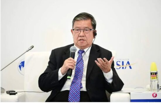 和平日报 | “海南这么大一点，放开就放开，还怕什么？”龙永图博鳌直言